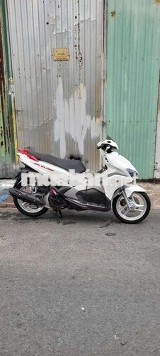 Honda Air Blade 2017 Trắng đẹp êm ngon bán hoqc gl