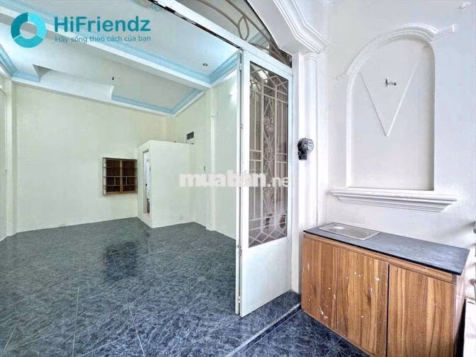 Khai Trương studio bancol, cửa sổ trời ngay STU,SGU