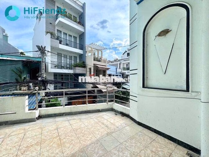 Khai Trương studio bancol, cửa sổ trời ngay STU,SGU