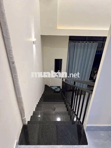 Nhà đường Mã Lò [4x8, 2pn, 2toilet] có nội thất