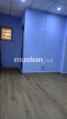 Cho thuê nhà 3 tầng đường Lê Thị Riêng, P.Bến Thành, Quận 1