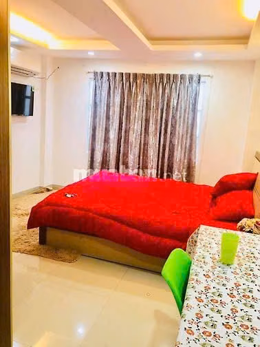 Cho thuê nhà 3 tầng đường Lê Thị Riêng, P.Bến Thành, Quận 1