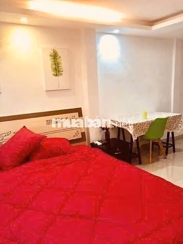 Cho thuê nhà 3 tầng đường Lê Thị Riêng, P.Bến Thành, Quận 1