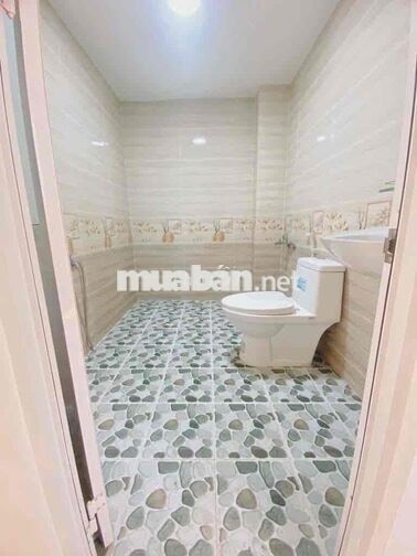 🔥 CHO THUÊ NHÀ HẺM XE TẢI PHẠM VĂN HAI  - 3 TẦNG - 4PN 5WC