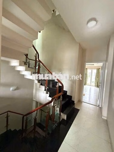 KHU NHÀ ĐỒNG BỘ DÂN TRÍ CAO AN NINH GẦN CHỢ TRƯỜNG HỌC GIÁP GÒ VẤP 