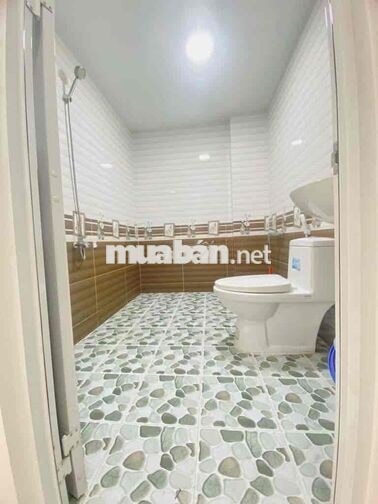 🔥 CHO THUÊ NHÀ HẺM XE TẢI PHẠM VĂN HAI  - 3 TẦNG - 4PN 5WC