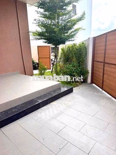 CHO THUÊ NHÀ GÓC 2 MẶT TIỀN KHU DÂN CƯ NAM LONG 3