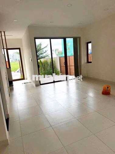 CHO THUÊ NHÀ GÓC 2 MẶT TIỀN KHU DÂN CƯ NAM LONG 3