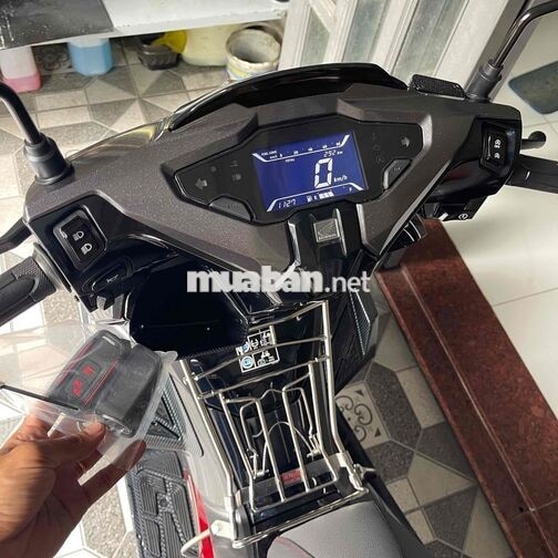 ab 125 Sporty 2025 Xám đen, mới 99,99%, ký liền
