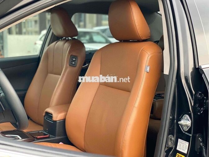 Toyota Camry 2.5Q 2018 Đen 48.000 km