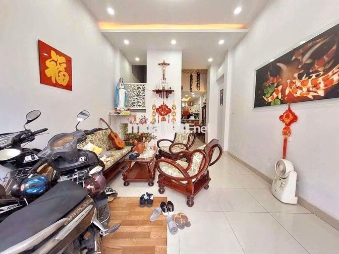 Cho thuê nhà nguyên căn hẽm xe tải thống nhất nối dài