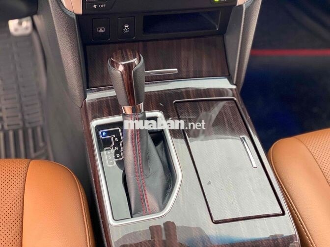 Toyota Camry 2.5Q 2018 Đen 48.000 km