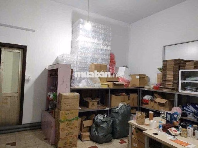 NHÀ CẤP 4 3*24m trống suốt HXH HOÀNG HOA THÁM, Bình Thạnh , kd tự do