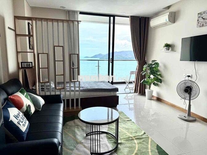 Cho thuê căn hộ biển Maple Tầng Cao View Biển quảng trường biển Nha Tr