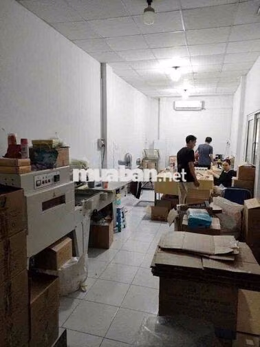 NHÀ CẤP 4 3*24m trống suốt HXH HOÀNG HOA THÁM, Bình Thạnh , kd tự do