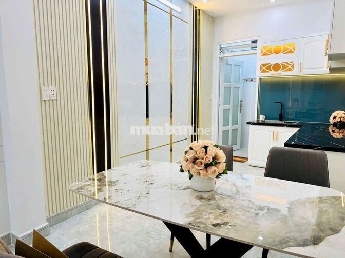 Nhà ngay đường dương cát lợi,sát quận 7 ,sổ sẵn công chứng sang tên.