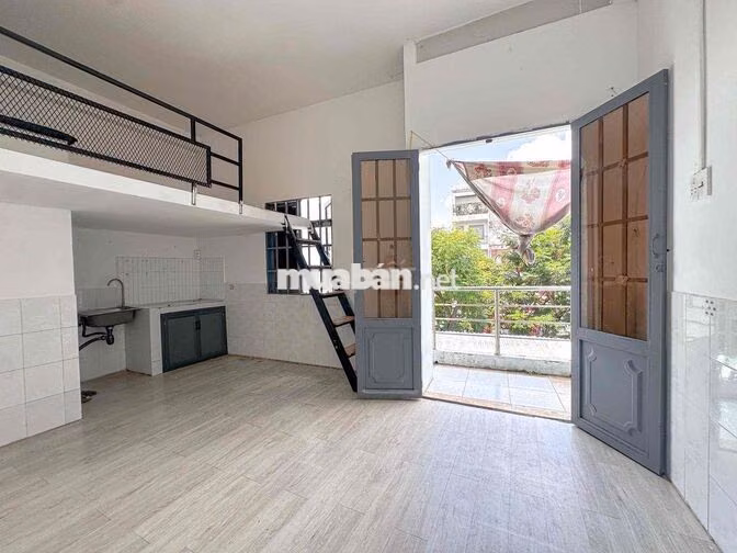 ✨Cho thuê Duplex ban công lớn_NT cơ bản_Hẻm xe hơi gần ĐH Kiến Trúc