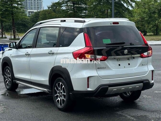 Suzuki XL7 2023 Tự động Trắng bao zin bao chếch