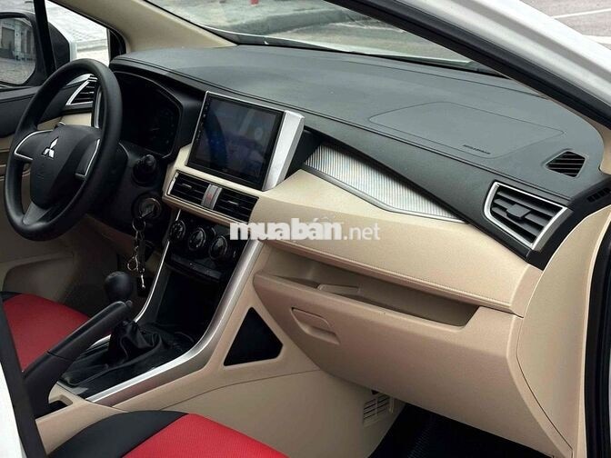 Mitsubishi Xpander 2019 Số sàn Trắng bao zin.chêch
