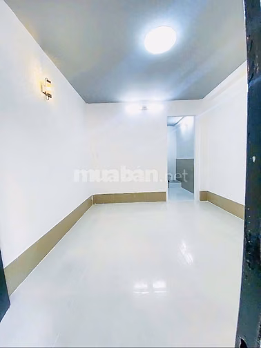 Bán Nhà Trần Phú Quận 5 - 23M2 Ngang 3m45 3 Tầng 2 PN - 4 Tỷ 8