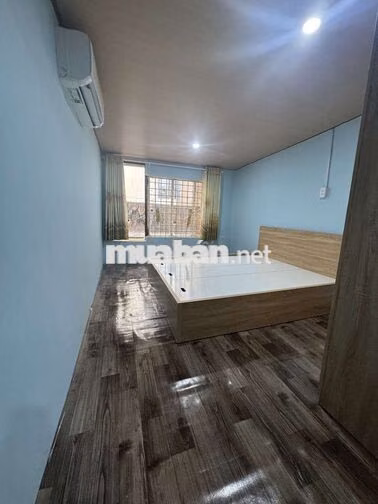 Chi Thuê Phòng 30 m2, 7 triệu / tháng 