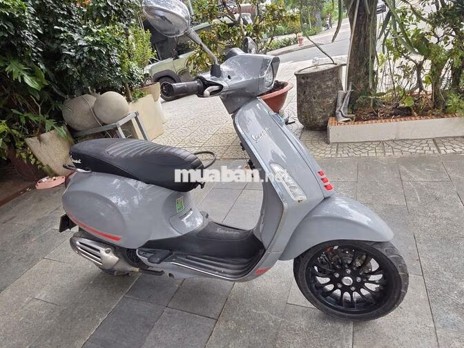 Piaggio Vespa Sprint Xám