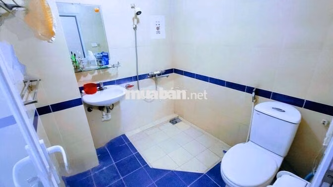Chính chủ 80m 4PNx3T sân 30m đường 8m ôtô Khương Đình 14,8tr/th