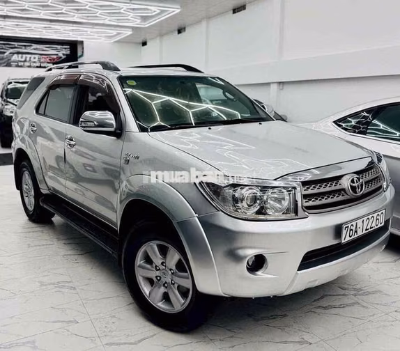 Toyota Fortuner 2009 Số tự động Xăng Bạc