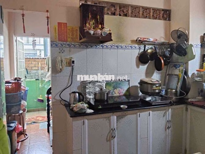 Nhà 2 lầu sân thượng 1 sẹc đường Ba Đình hoàn công đủ