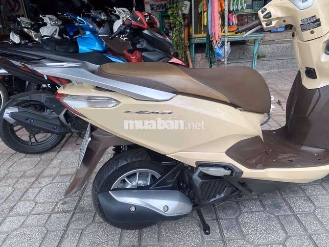 Honda Lead 2017 Vàng cát