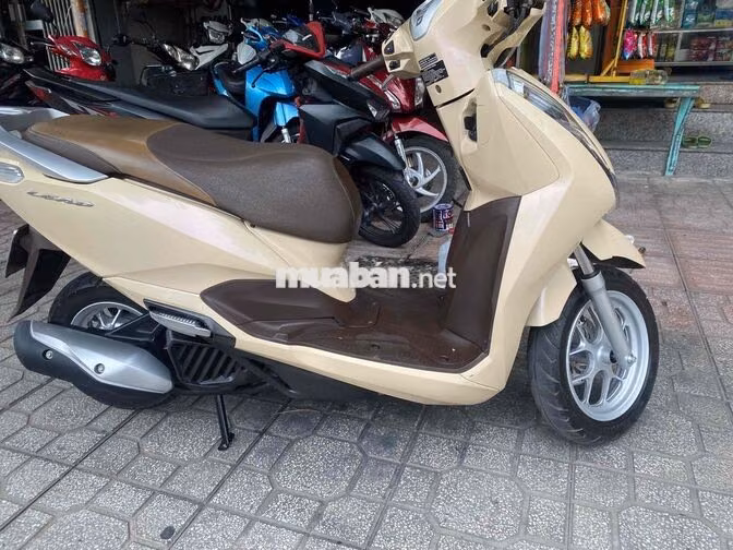 Honda Lead 2017 Vàng cát