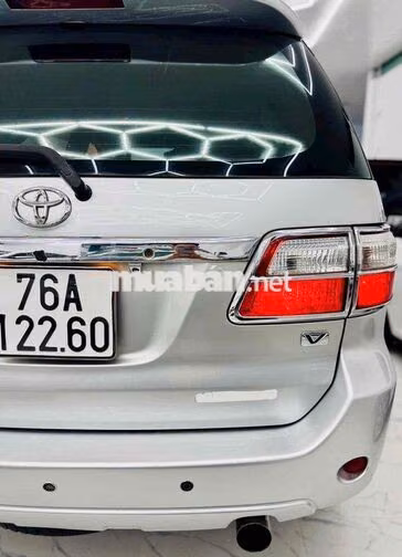 Toyota Fortuner 2009 Số tự động Xăng Bạc