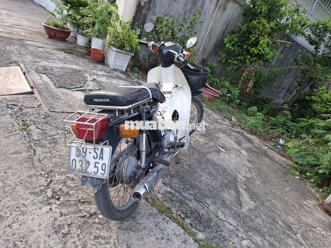 Honda Cup 82 50cc Trắng, Xanh