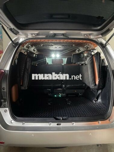 Bán xe INNOVA 8 chỗ 2.0E MT Đk:16/01/2018 mới 90%