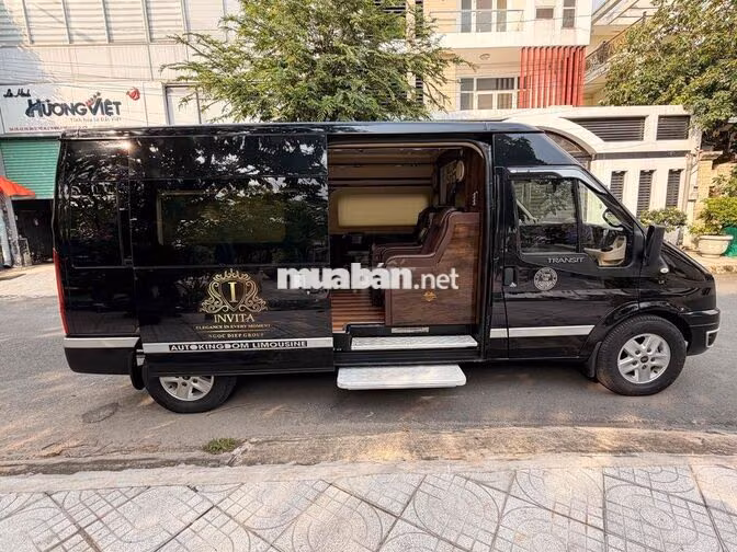 Xe khách Ford Transit Limousine 10 chỗ Dầu Đen