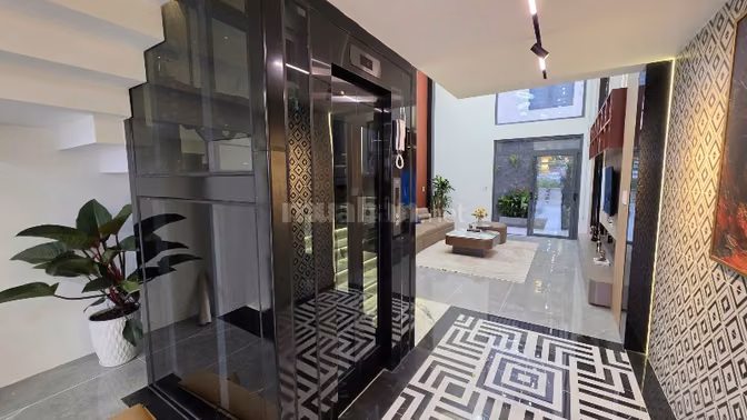 Bán Nhà Lê Quang Hòa Thới An Q12 - 4.3x17m Thang Máy Full Nội Thất