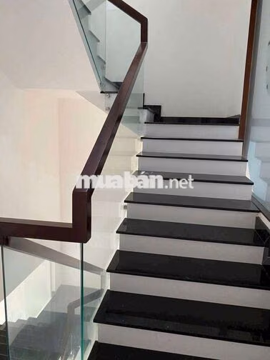 Nhà Phố 3 tầng 5 phòng ngủ 6 tolet sổ hồng chính chủ