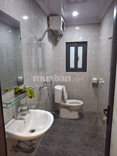 Chính chủ cho thuê nhà C4 với 2PN, 1WC, 60m2 tại Xuân Đỉnh, giá 7,8 tr