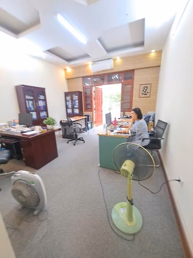 CHO THUÊ NHÀ NGUYÊN CĂN NGÕ 60 VŨ PHẠM HÀM - KINH DOANH, VĂN PHÒNG