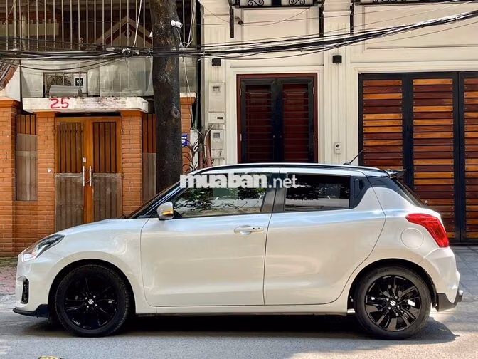 Suzuki Swift GLX 1.2AT 2019 Trắng 68000 km