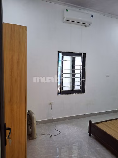 Chính chủ cho thuê nhà C4 với 2PN, 1WC, 60m2 tại Xuân Đỉnh, giá 7,8 tr
