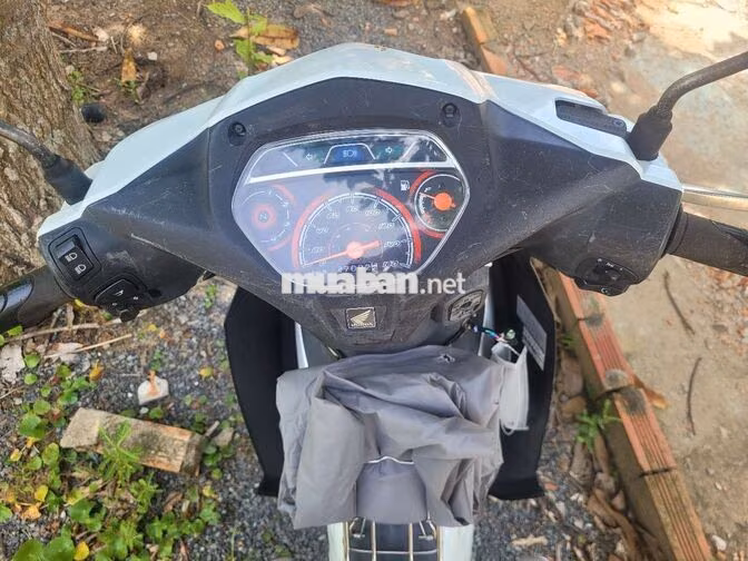 Honda Wave Blade 2018 Full Trắng đen 27000 km