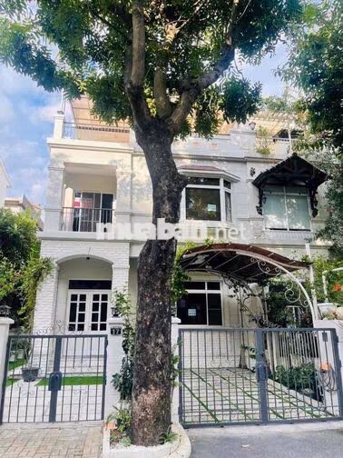 CHO THUÊ BIỆT THỰ QUẬN 7, NTCB 3PN NHÀ ĐẸP, 45 TRIỆU/ THÁNG