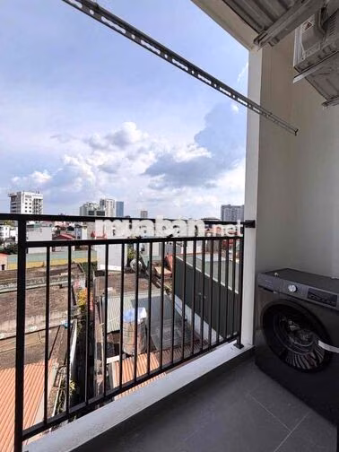 STUDIO TÁCH BẾP FULL NỘI THẤT GIÁ SIEU HẠT RẺ TRỐNG SẴN Ở LIỀN