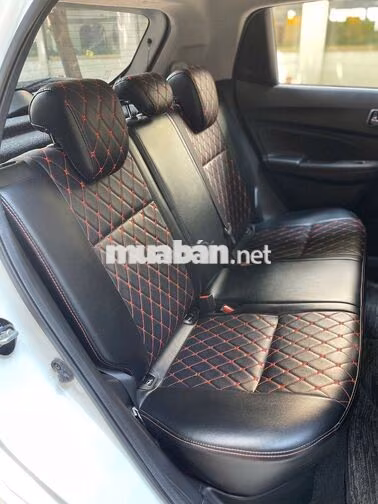 Suzuki Swift GLX 1.2AT 2019 Trắng 68000 km
