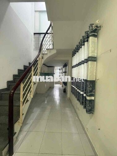 cho thuê nhà nguyên căn(2pn2wc) Phan xích long p3,PN