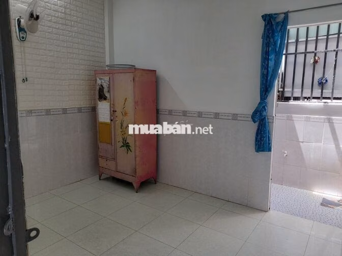 CHO GIÁO VIÊN THUÊ LẦU 1 GỒM 3 PHÒNG NGỦ