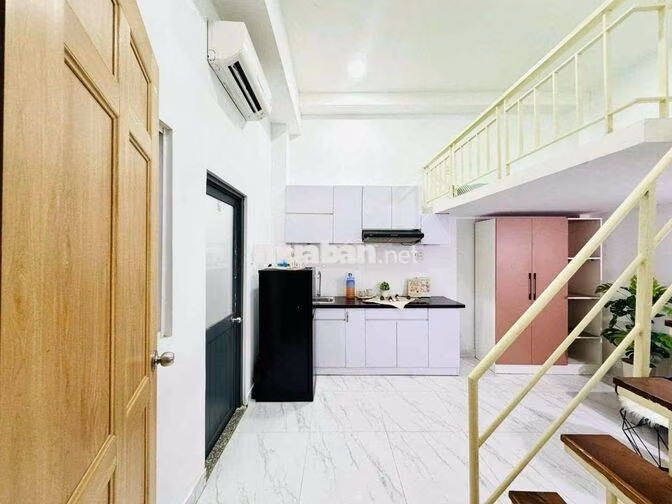 Cho Thuê Duplex Cách Đại Học Văn Hiến 5P Gần Luỹ Bán Bích Bốn Xã
