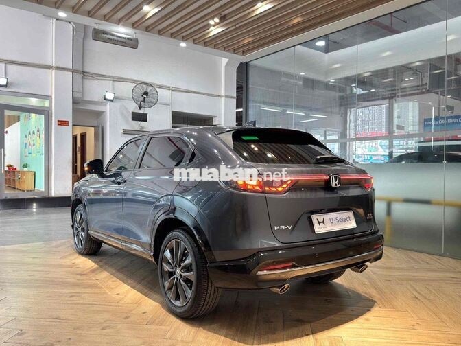 Honda HRV Rs Xám 22.000 Km Nhập Thái