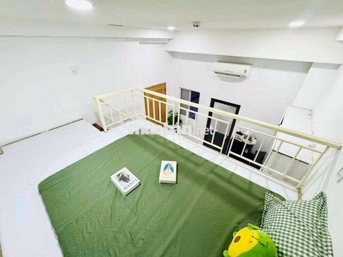 Cho Thuê Duplex Cách Đại Học Văn Hiến 5P Gần Luỹ Bán Bích Bốn Xã